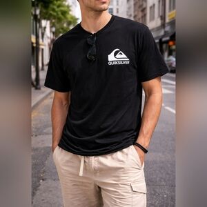 Quiksilver Black T-Shirt White Logo Graphic Tee Men’s XL Surf Skate Streetwear